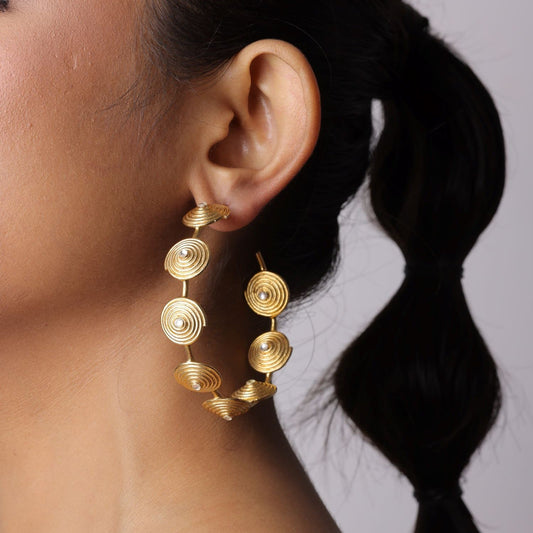 Circular Golden Light Weight Hoops