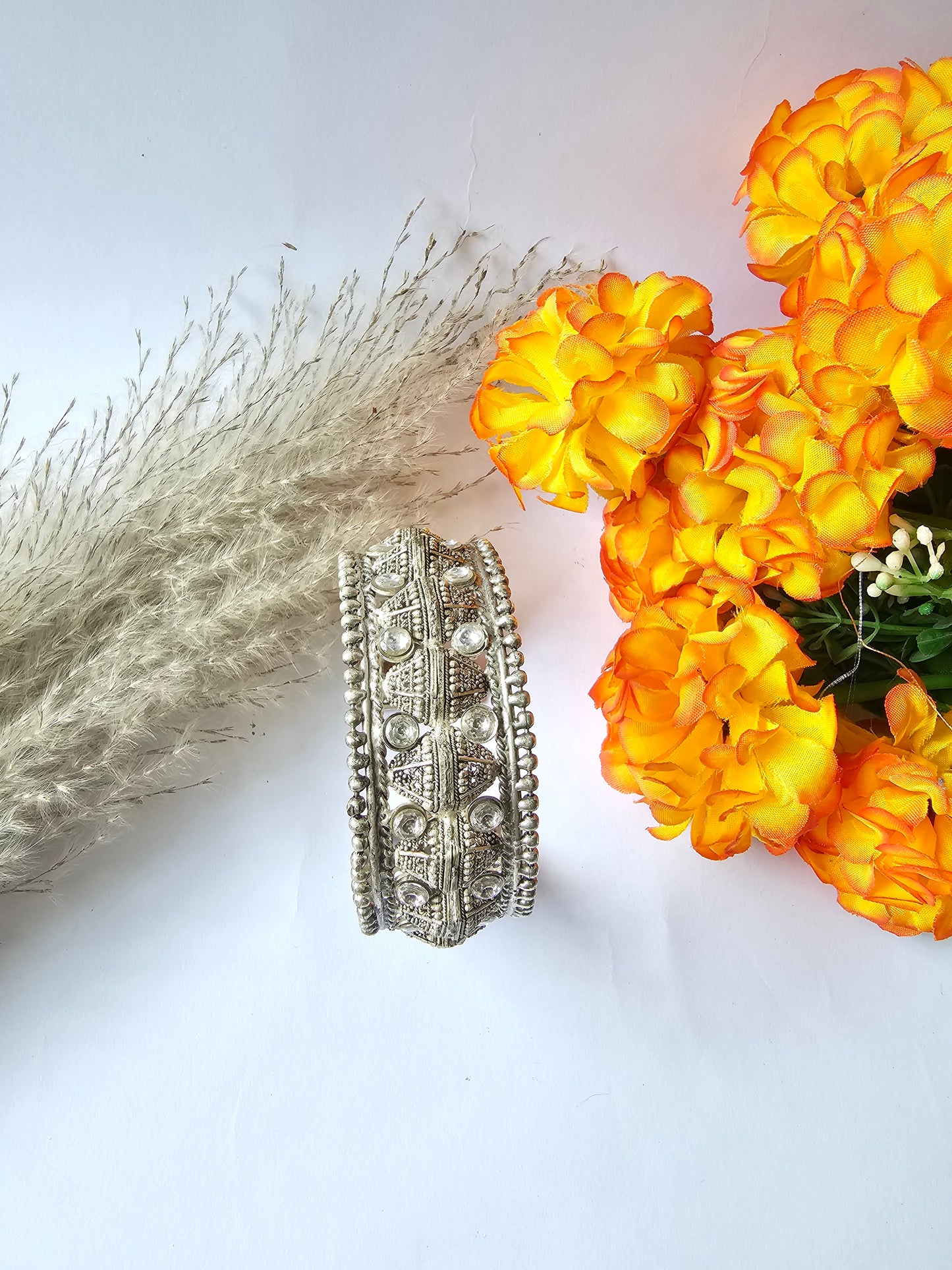 Silver Rawadi Kundan Bangles