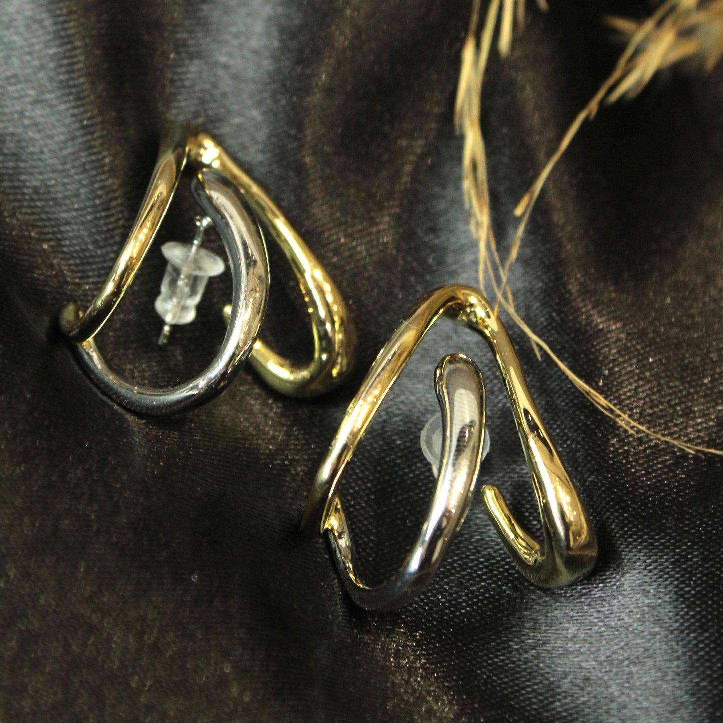 Golden Geometric Abstract Earring