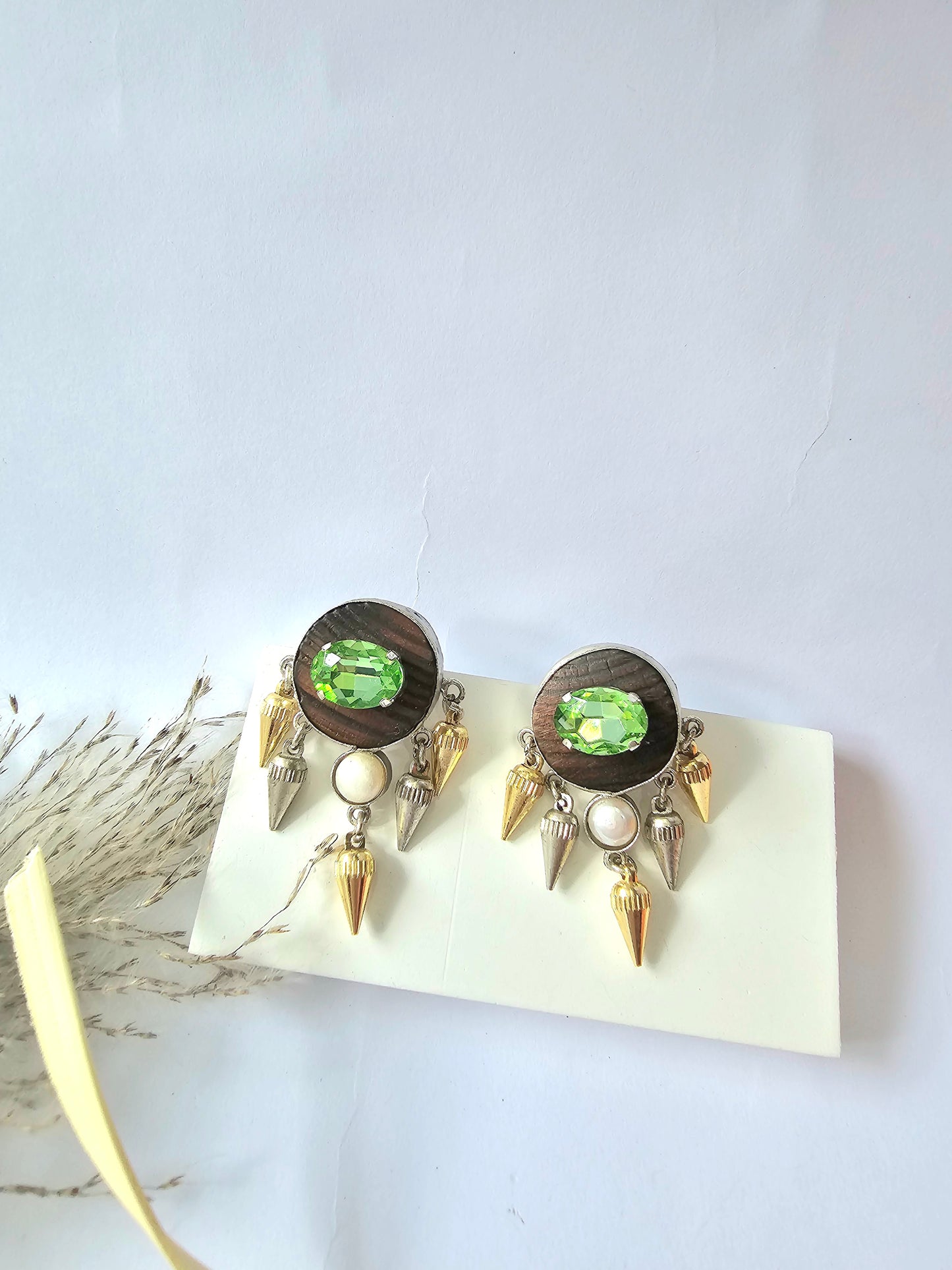 Emerald Stone Stud Earring