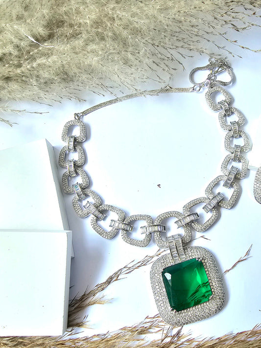Emerald Stone Statement Neckpiece