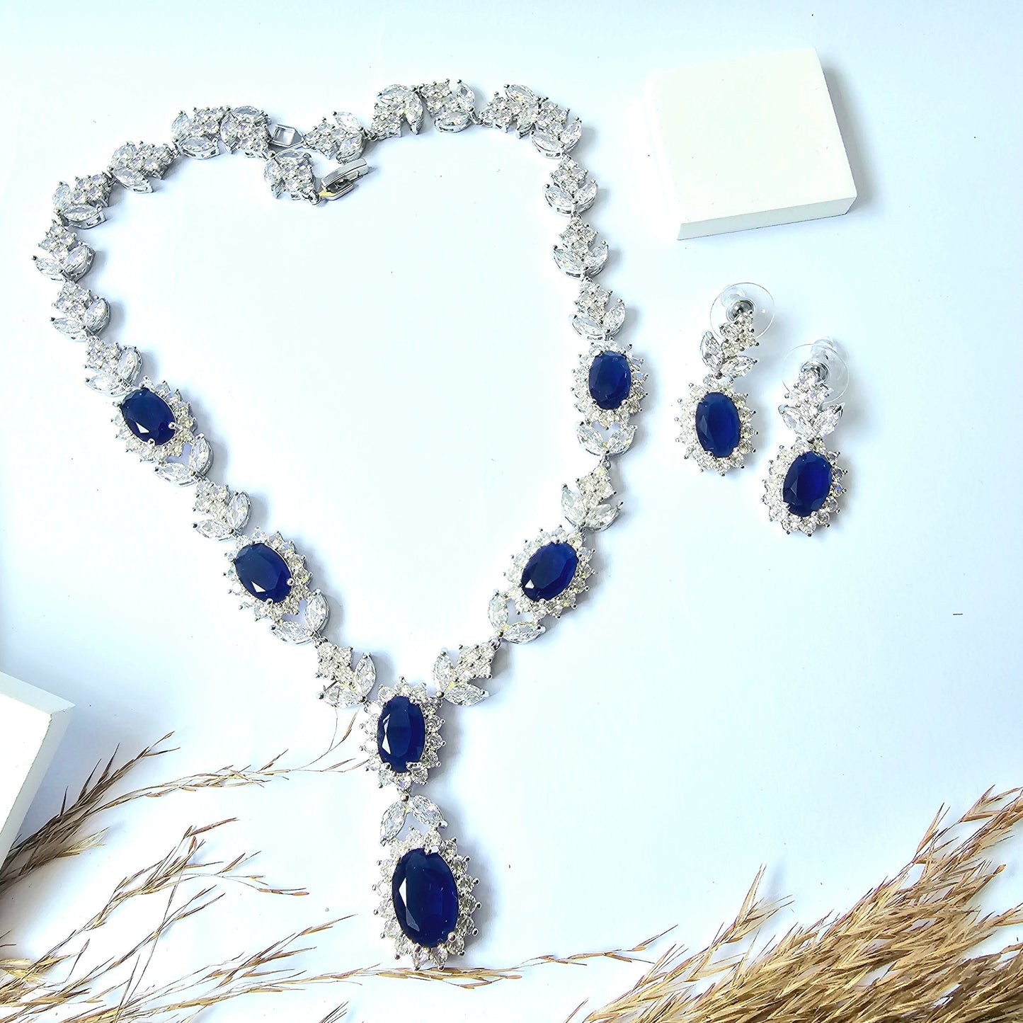 Sparkling Elegance Cluster Zircons Jewellery Set