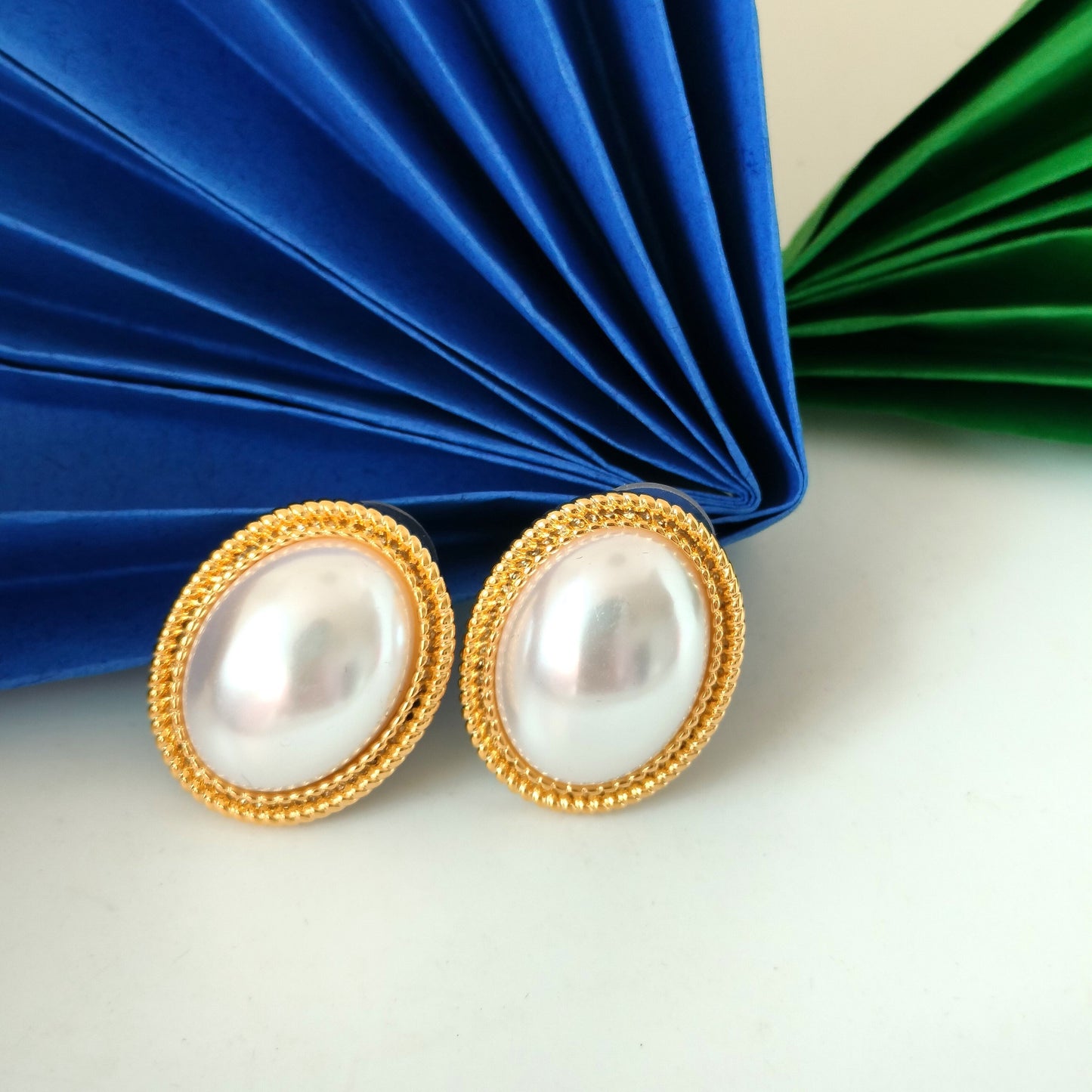 Oval Shape Pearl Stud Earring