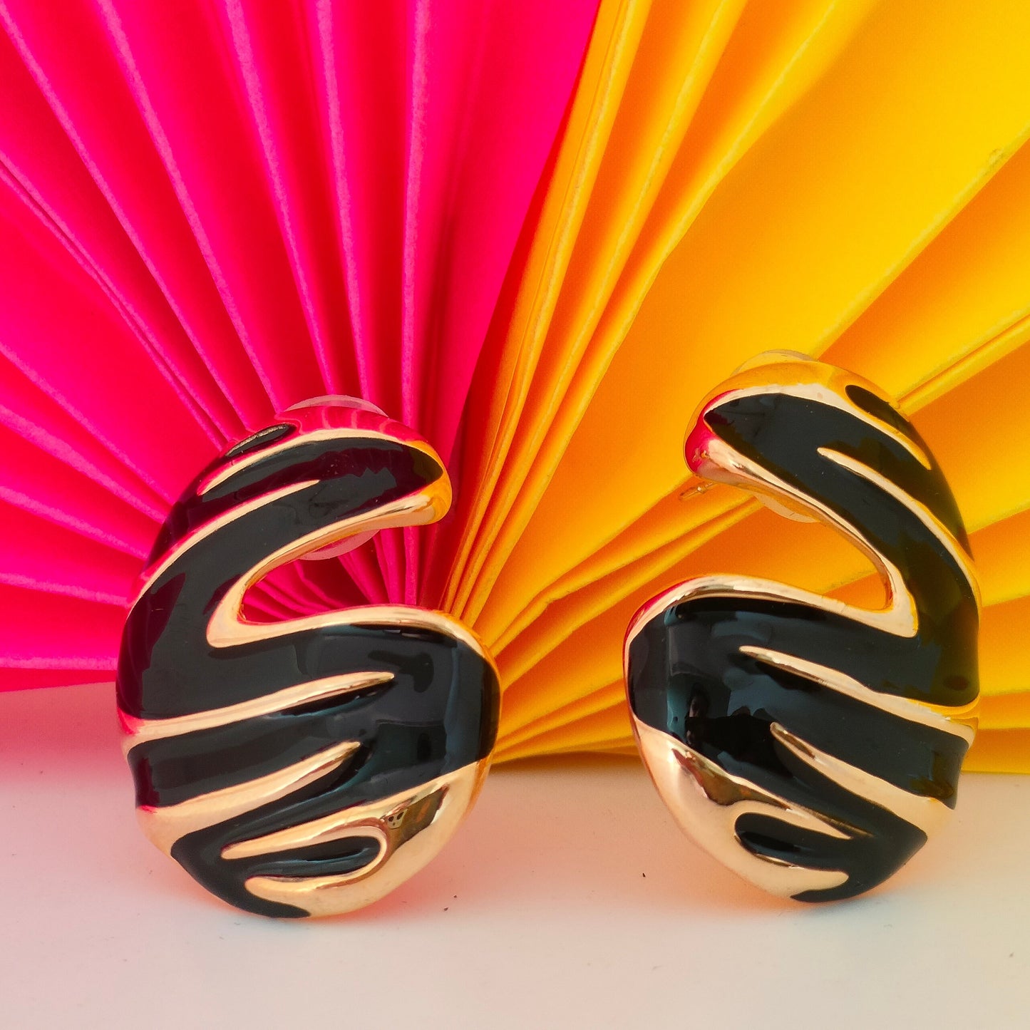 Geometric Exaggeration Design Stud