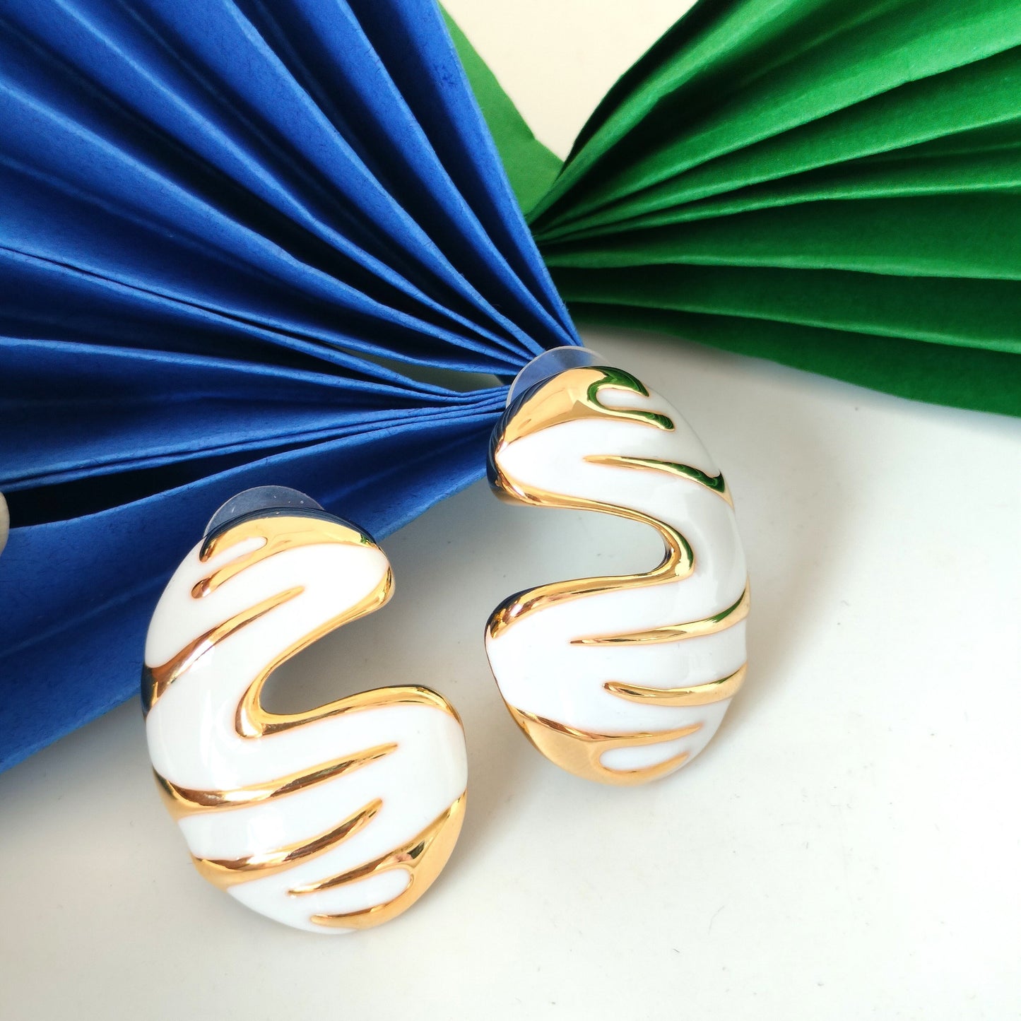 Geometric Exaggeration Design Stud