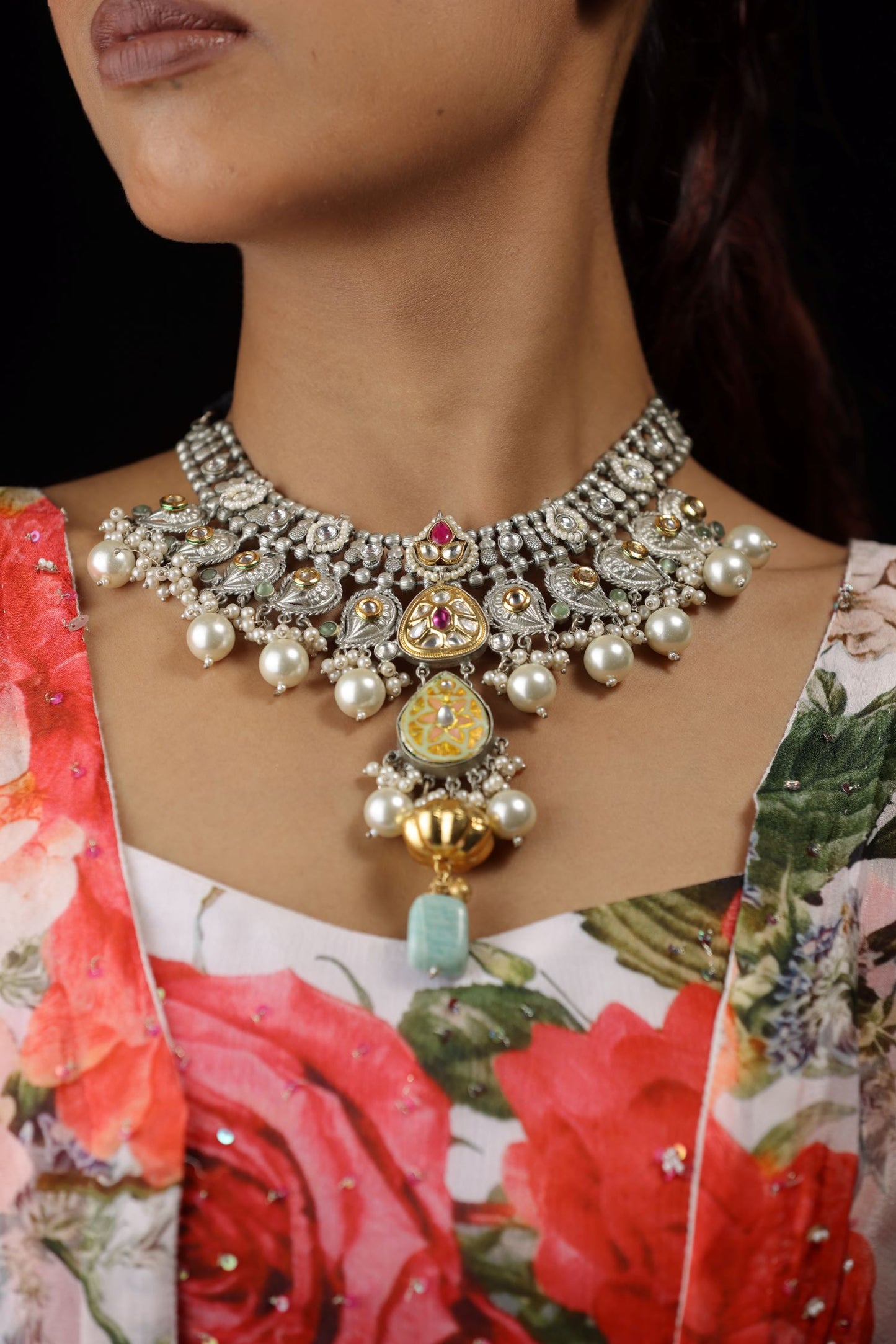 Silver Heavy Choker Neckpiece With Pearls
