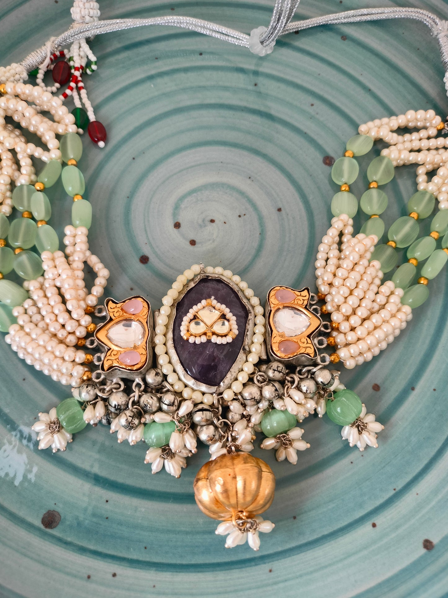 Silver Neckpiece With Pearls