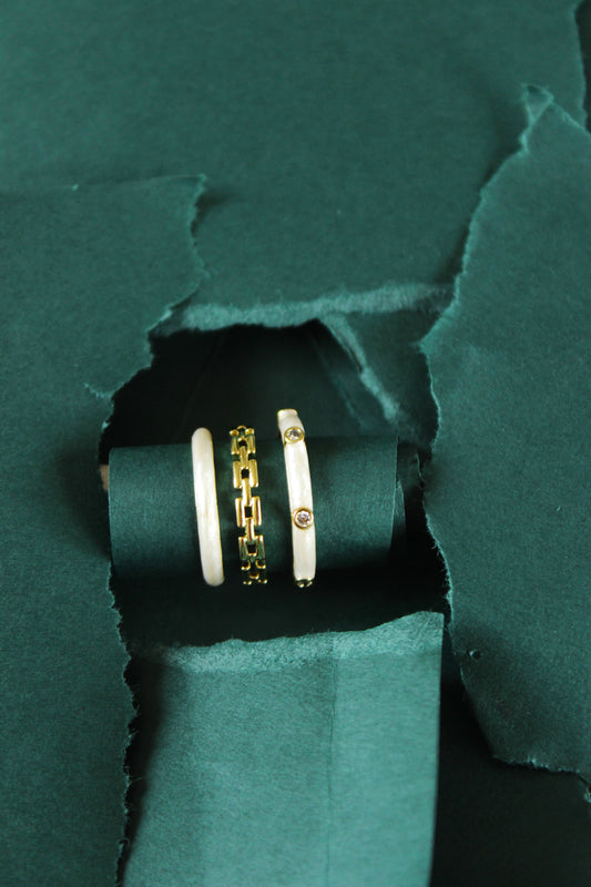 Modern Angular Diamond Ring in Yellow Gold