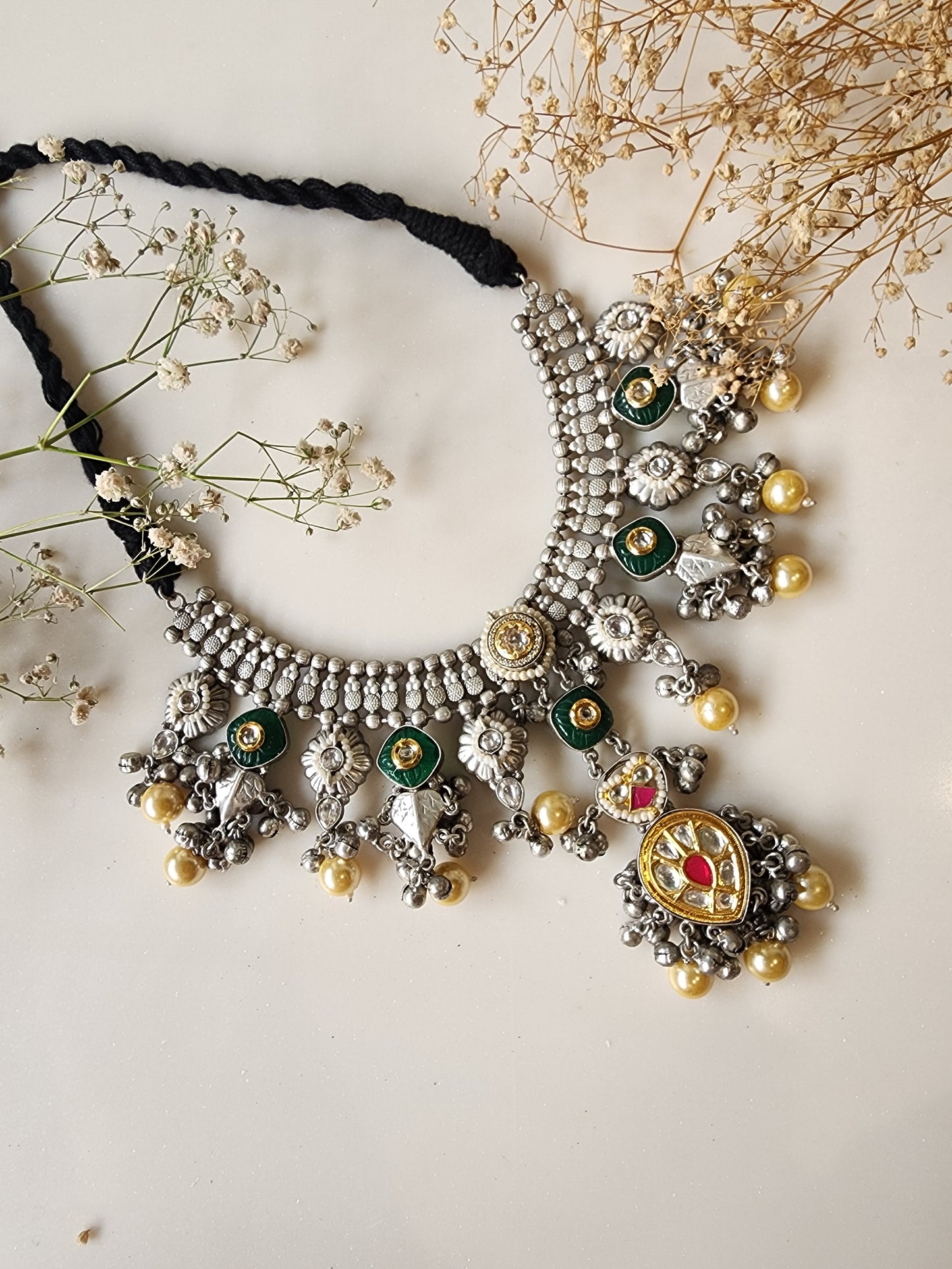 Silver Lightweight Heavy Choker Neckpiece
