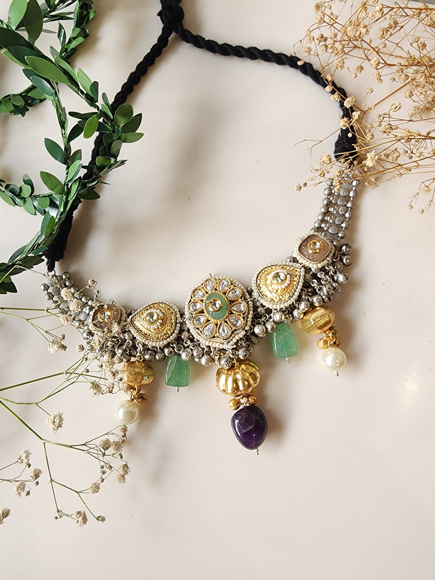 Silver Choker With Emerald Stone