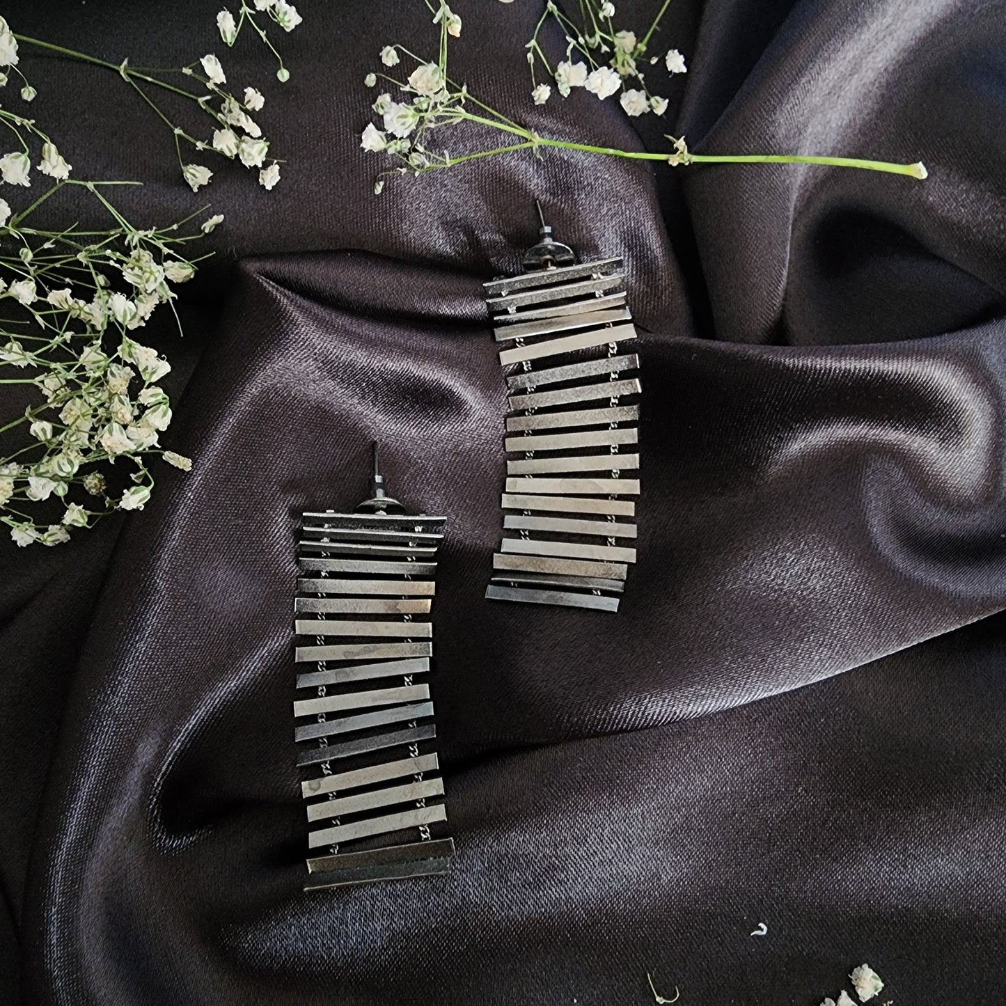 Long Light Weight Danglers