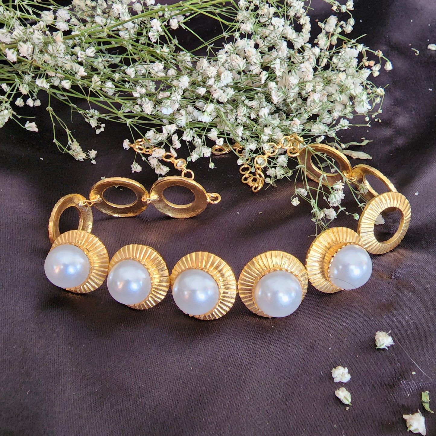 Round Shape Pearl Choker Necklace Set