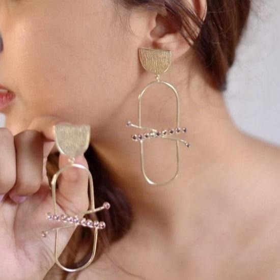 Golden Light Weight Earring