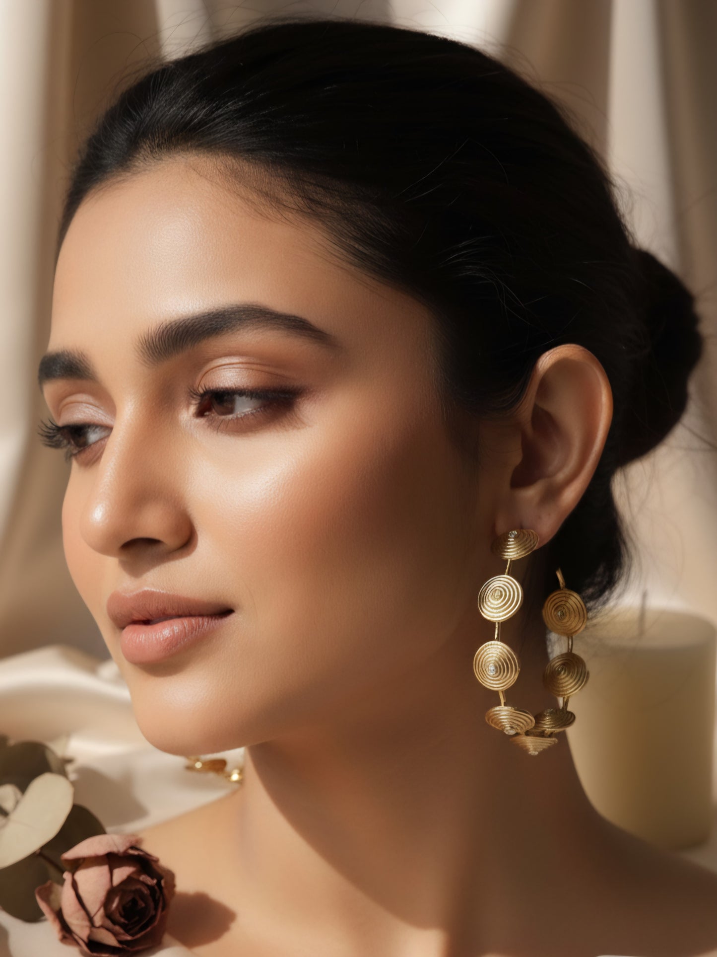 Circular Golden Light Weight Hoops