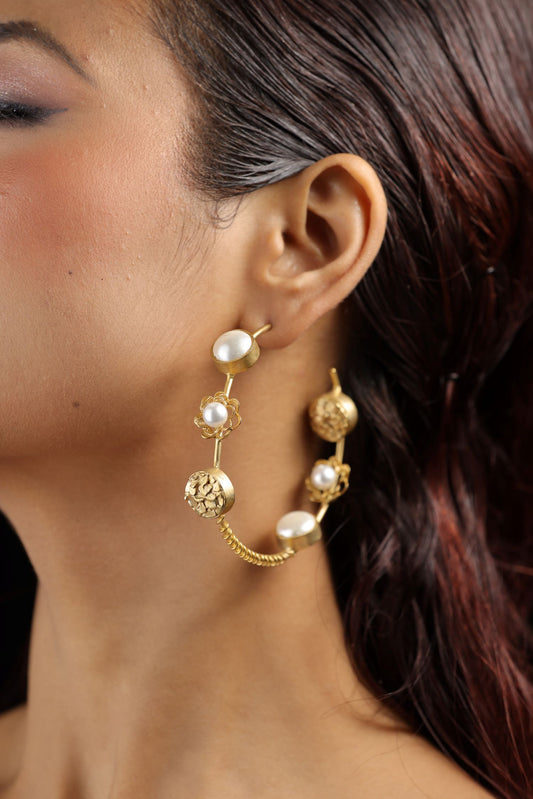 Big Hoops With Pearls And Flower