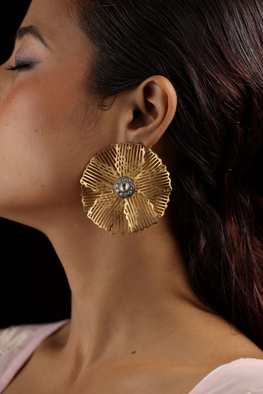 Cirlcular Golden Big Stud