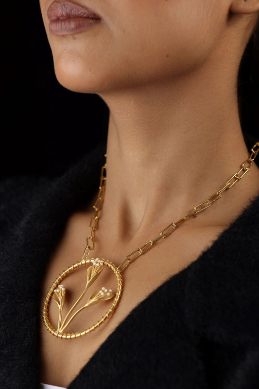 Golden Chain With Flower Pendent