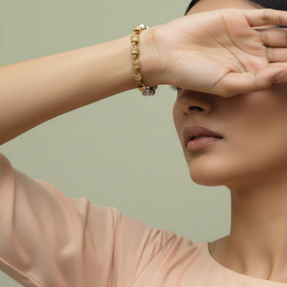 Mother of Pearls Bracelet