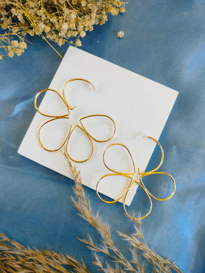 Golden Flower Motif Hoop Earring