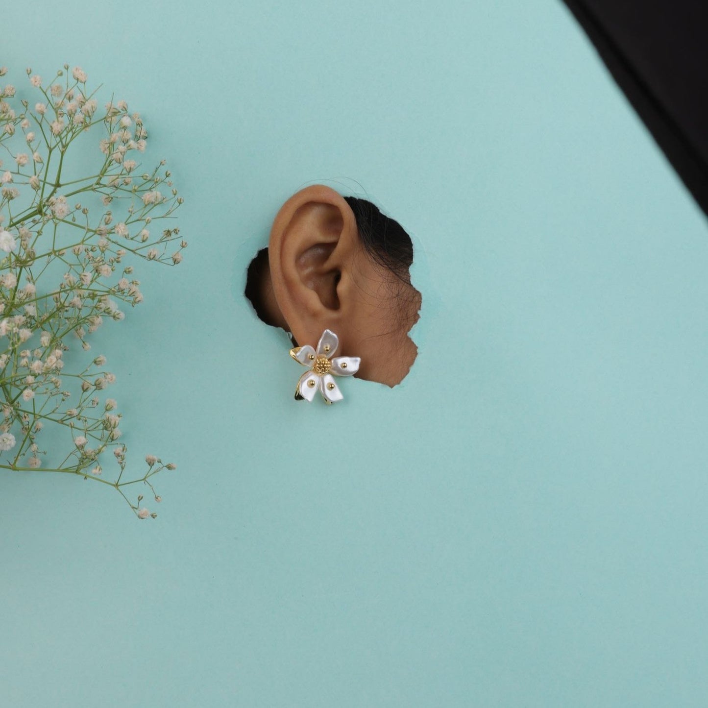 White Flower Stud Earring