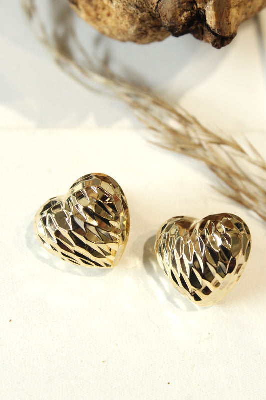 Etched Heart Stud Earring