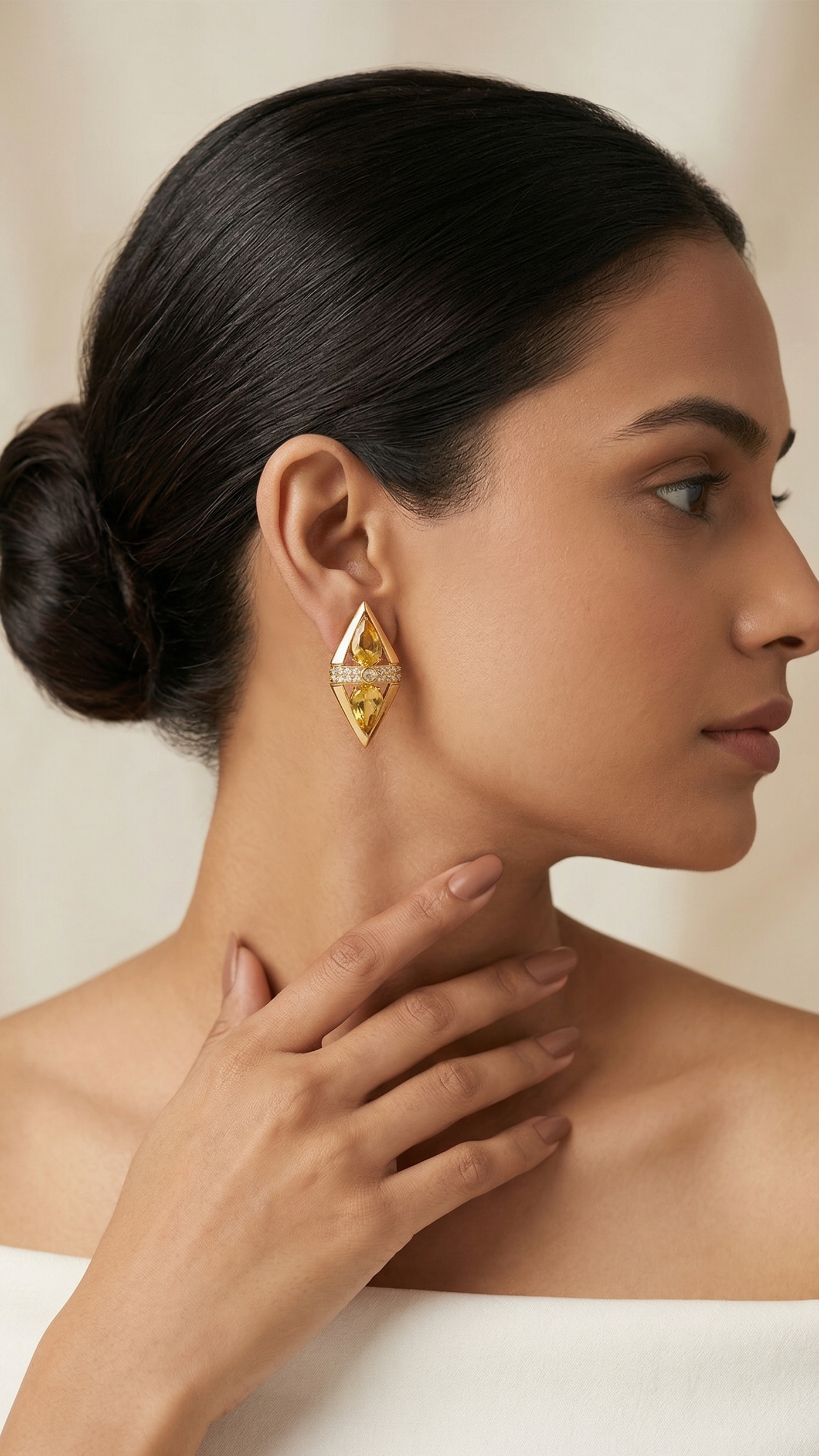 Luxury Gold Geometric Crystal Stud Earring for Women