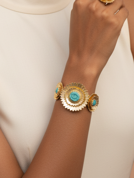 Flower bracelet with druzy Stone