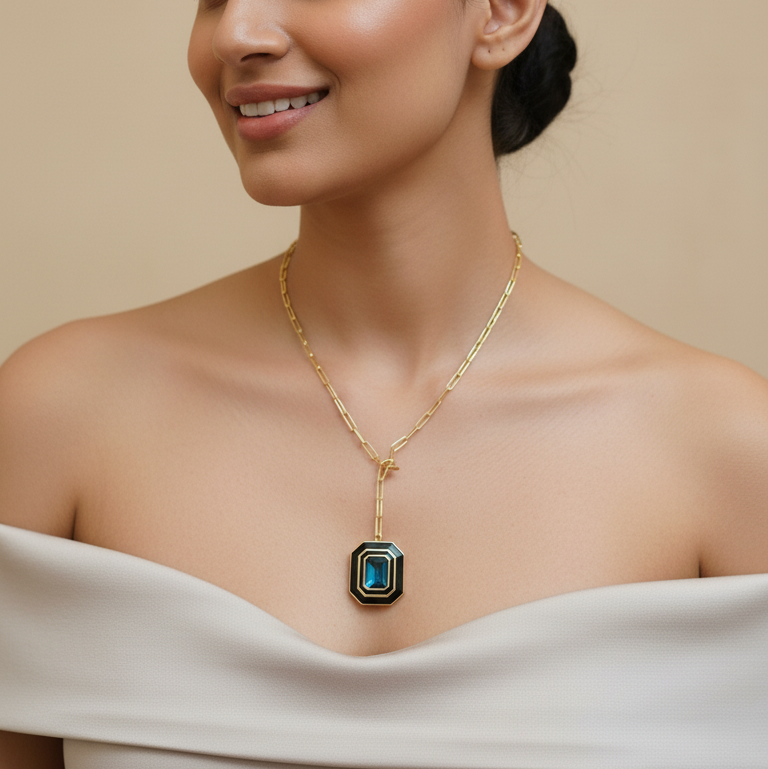 Emerald Stone Small Locket