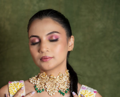 Pearl Kundan Choker Neckpiece Set