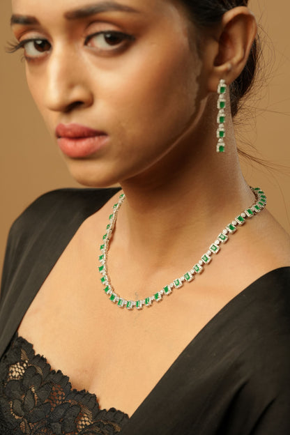 Emerald Stone Single Line earring