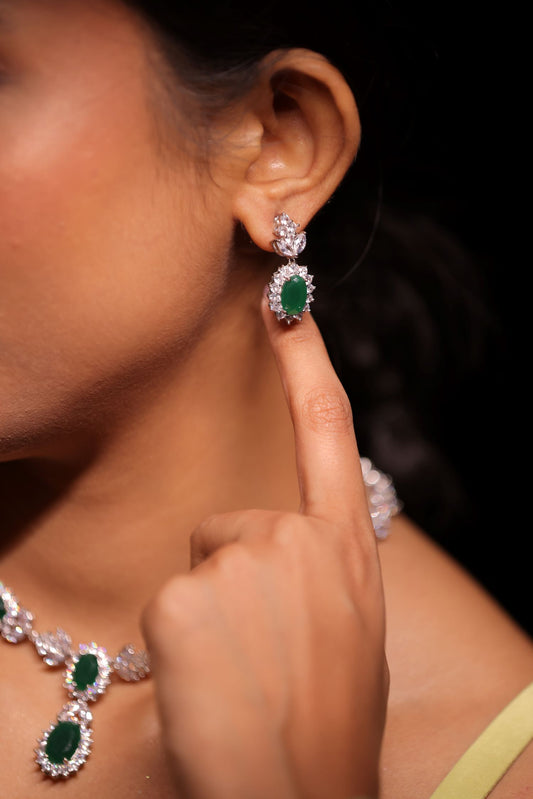 Sparkling Elegance Cluster Zircons Jewellery Set