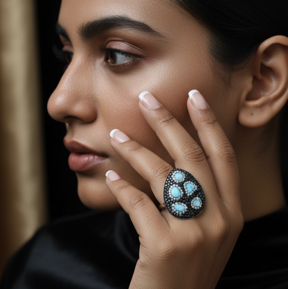 Leaf Design Ring With Stone