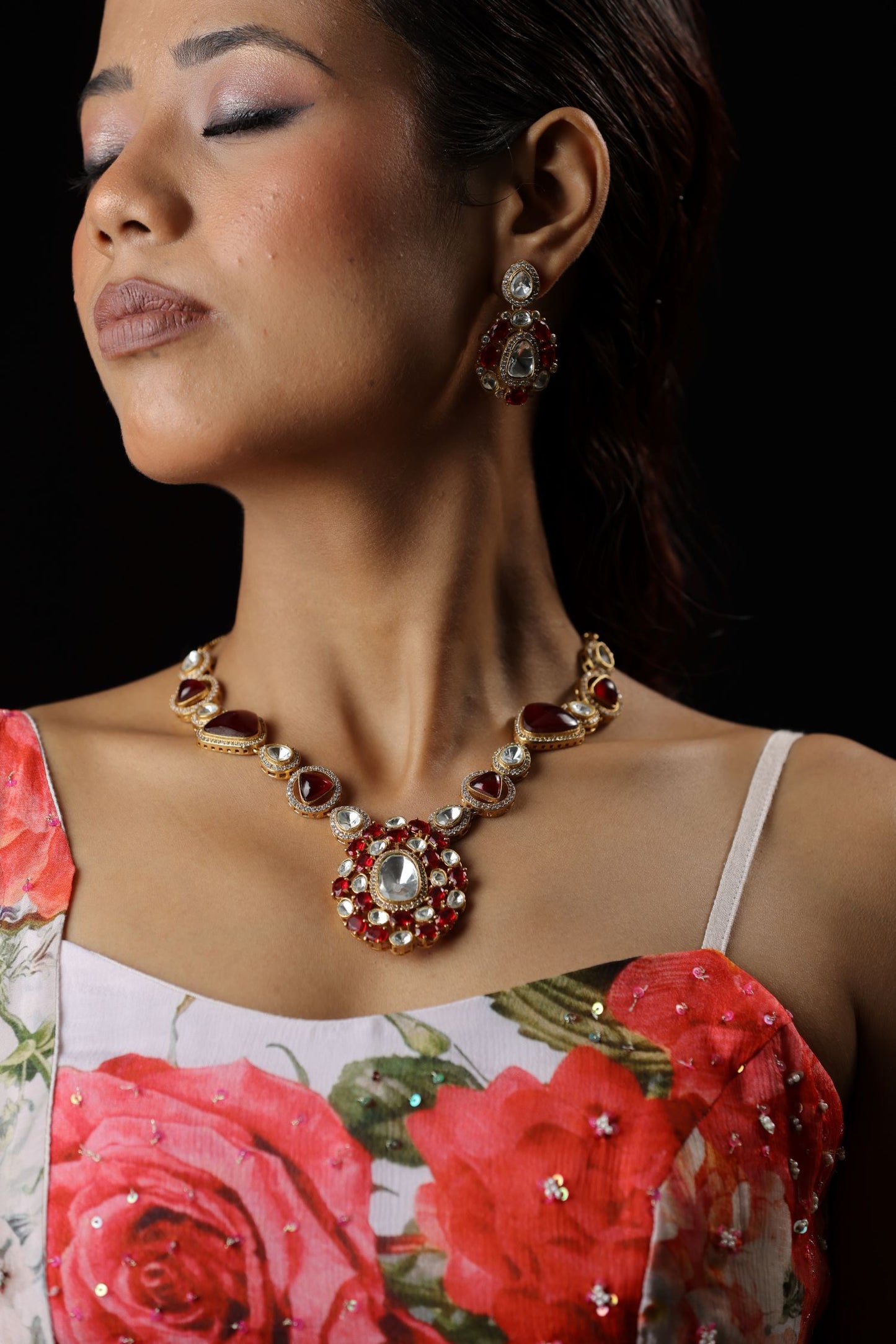 Gemstone  white polki work with floral large pendant Neckpiece