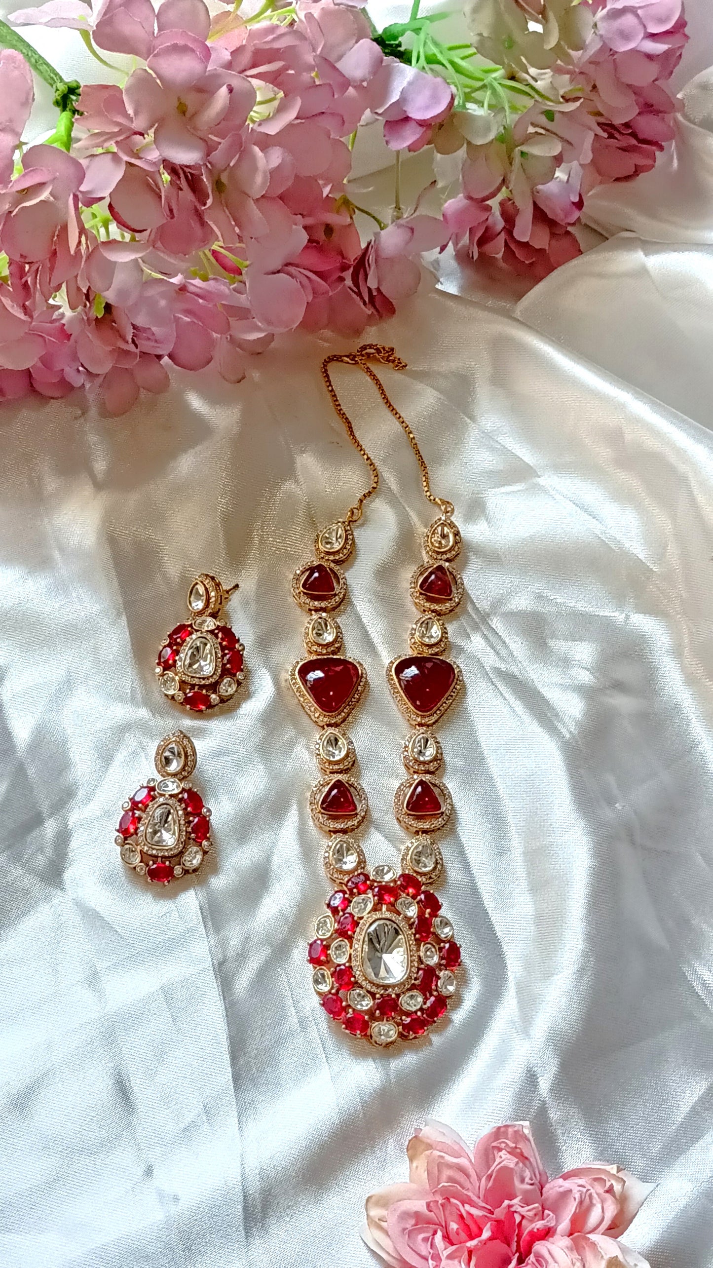 Gemstone  white polki work with floral large pendant Neckpiece