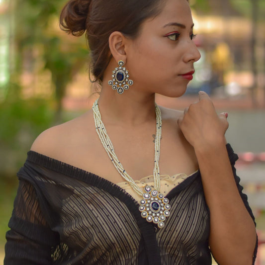 Pearls Neckpiece Set With Doublet Stone In Hydro Blue