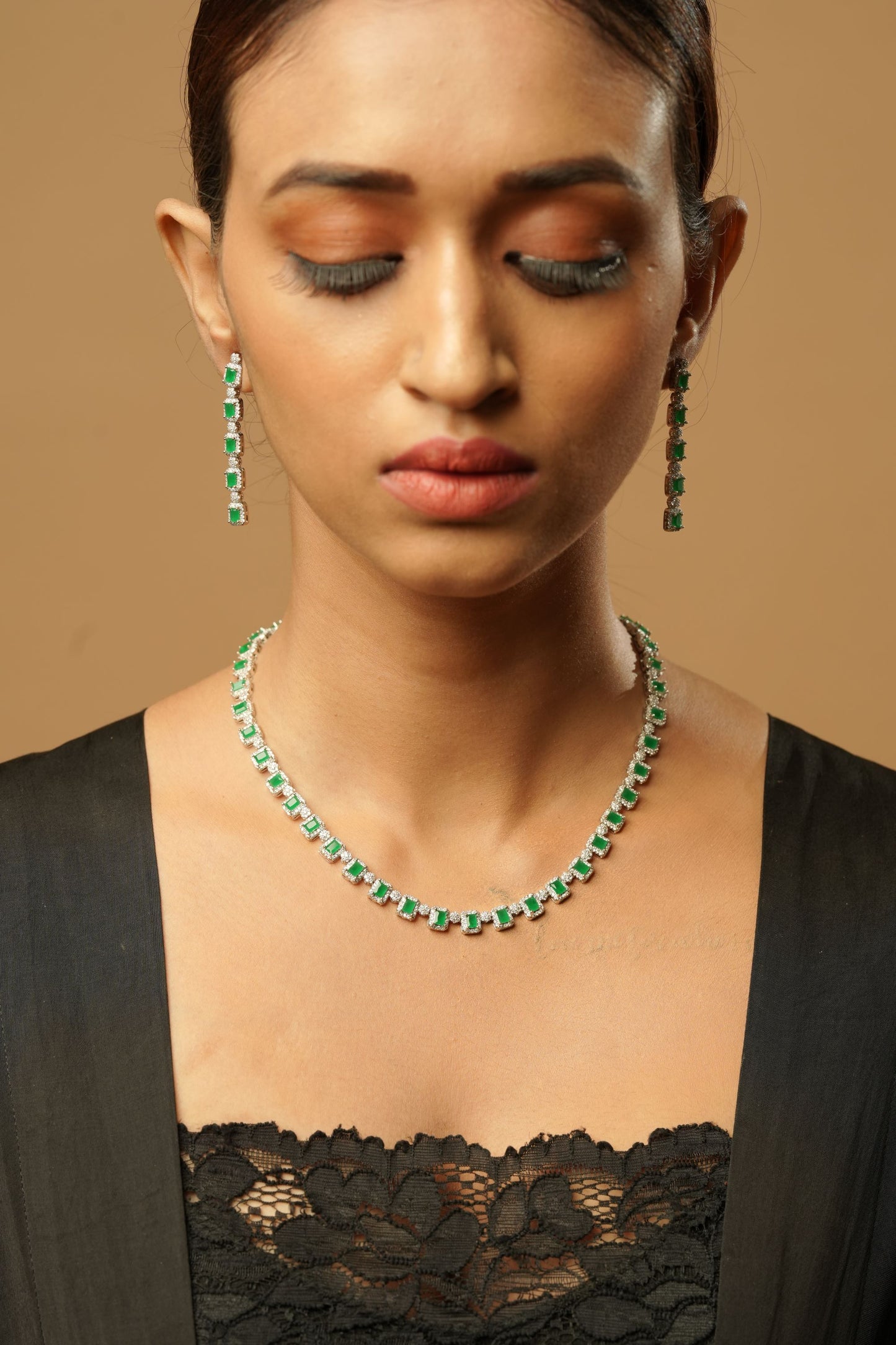 Emerald Stone Single Line earring