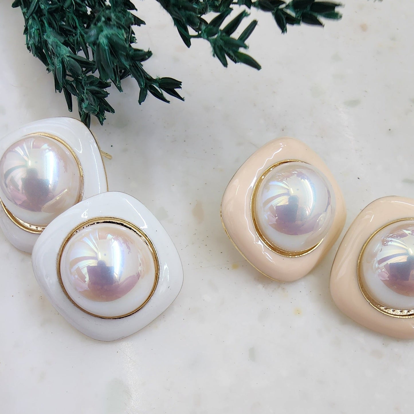 Pearl Square Stud Earring With Acrylic Border