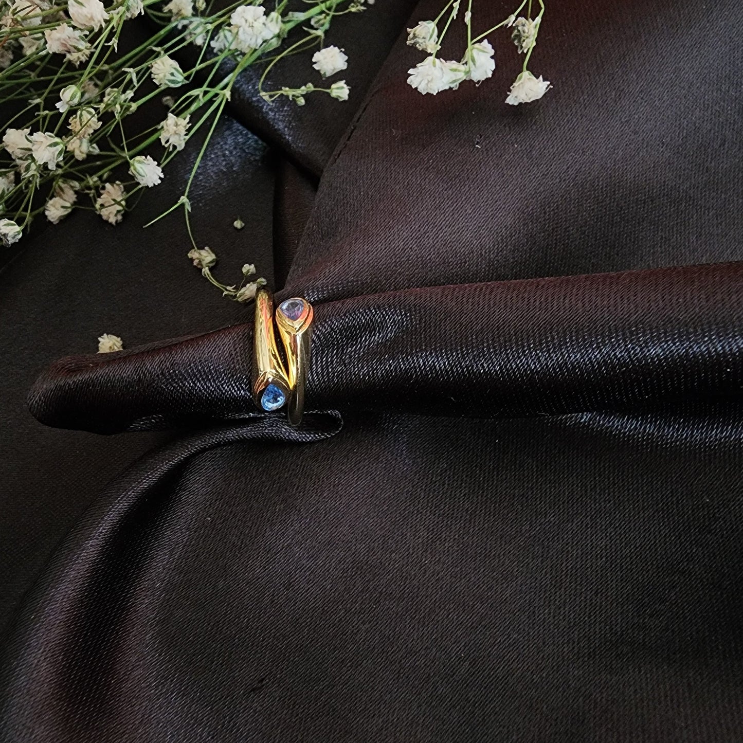 Dual Pear Cubic Ring
