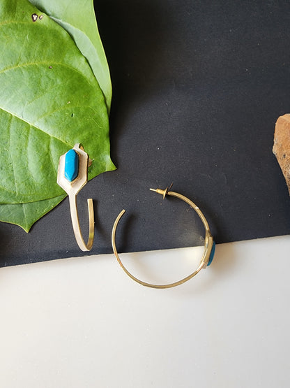 Gold Plated Curve Earring With Stone