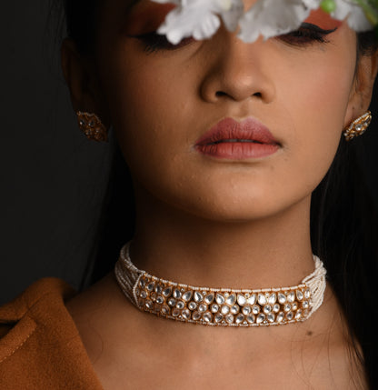 Small Choker Neckpiece
