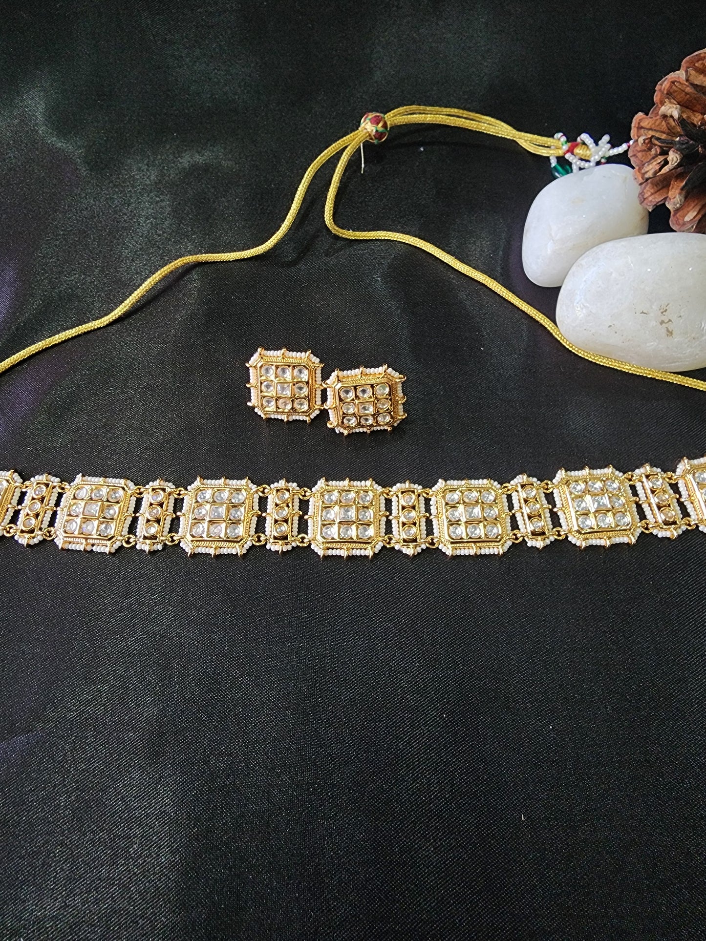 Golden Choker Neckpiece